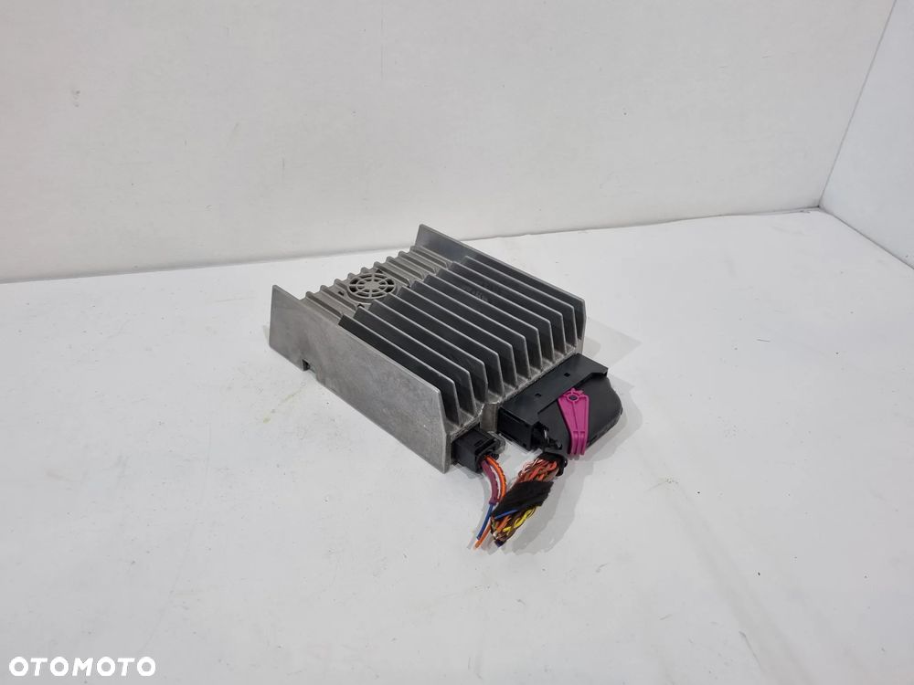 MERCEDES W207 W212 W166 W117 W218 WZMACNIACZ HARMAN A2189006806 - 2