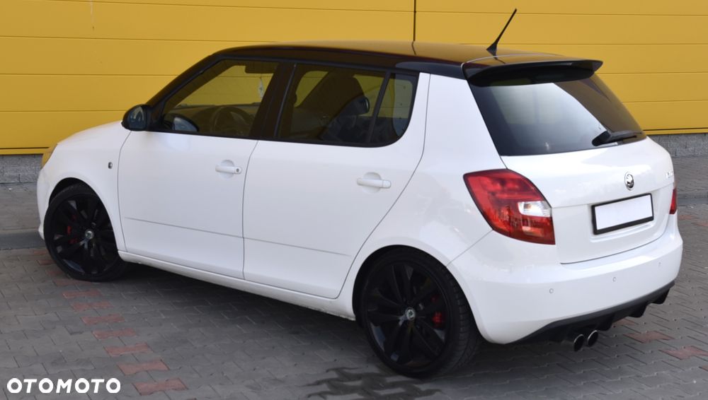 Skoda Fabia 1.4 TSI DSG RS - 9