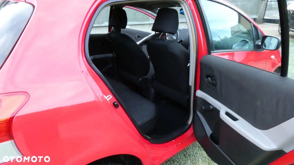 Toyota Yaris 1.0 Luna - 17