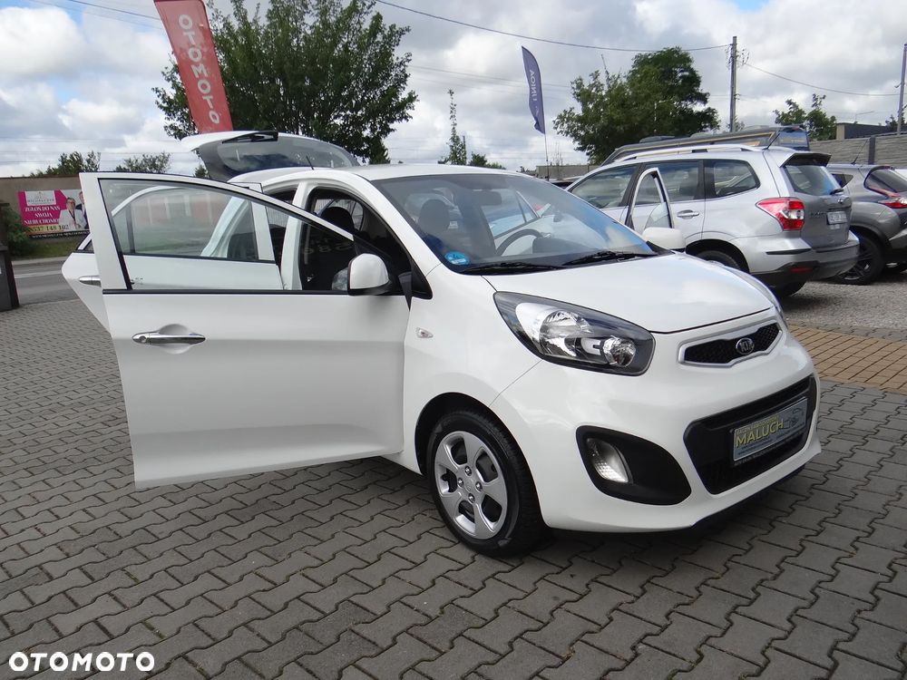 Kia Picanto 1.0 Dream Team Edition - 11