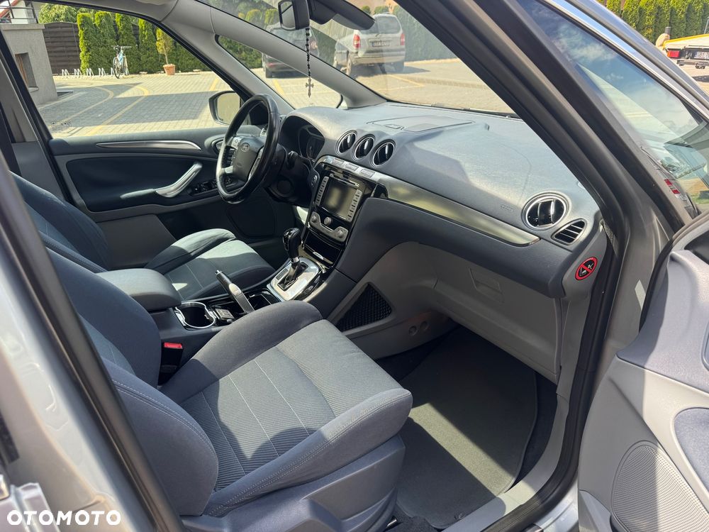 Ford S-Max 2.0 TDCi DPF Champions Edition - 25