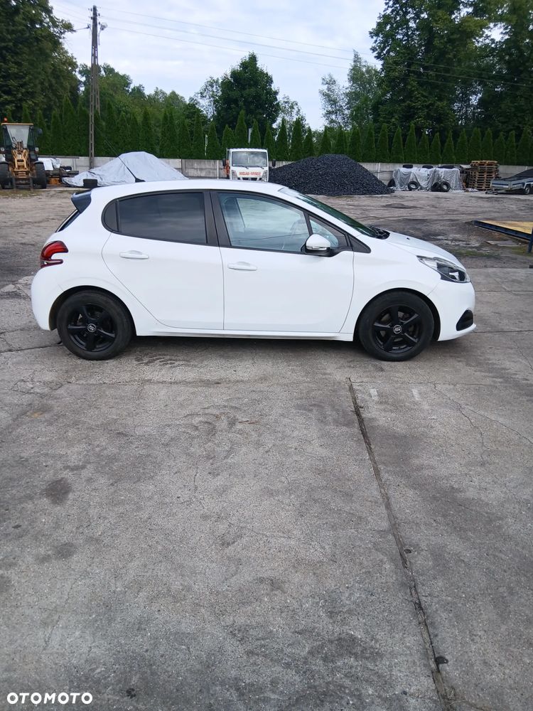 Peugeot 208 1.6 BlueHDi Active S&S - 3