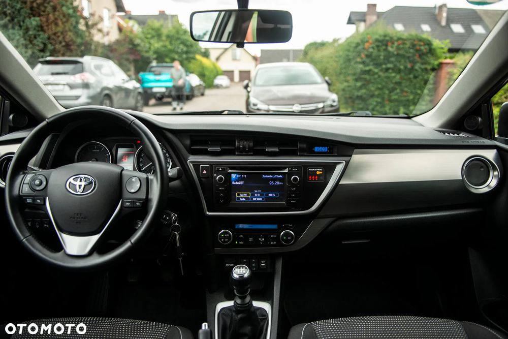 Toyota Auris 1.6 Valvematic Edition - 31