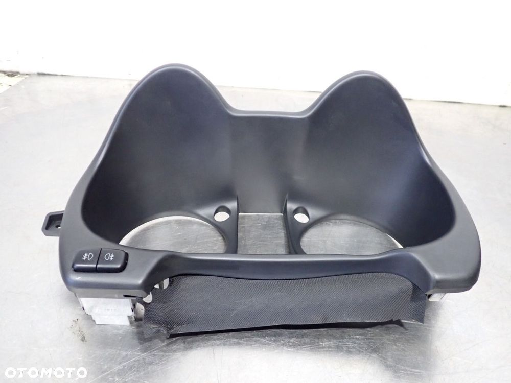 OSŁONA LICZNIKA MITSUBISHI OUTLANDER  MR975123 - 4