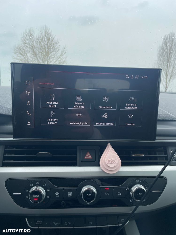 Audi A4 30 TDI S tronic - 9