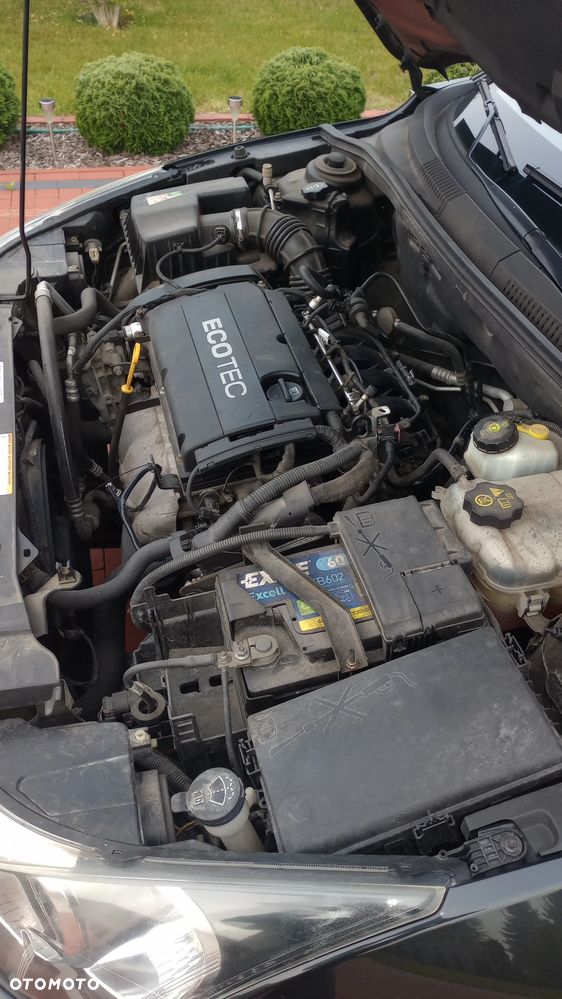 Chevrolet Cruze 1.8 LT - 22