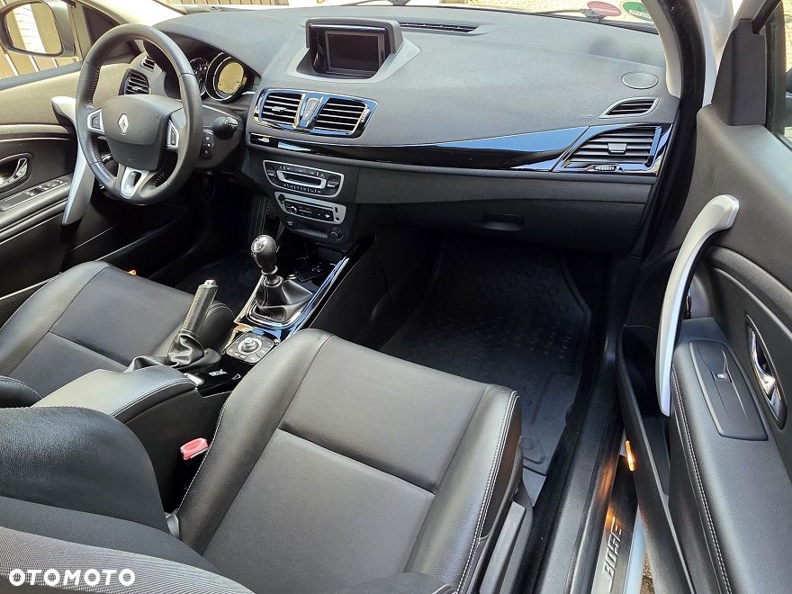 Renault Megane ENERGY TCe 115 Start & Stop Bose Edition - 19
