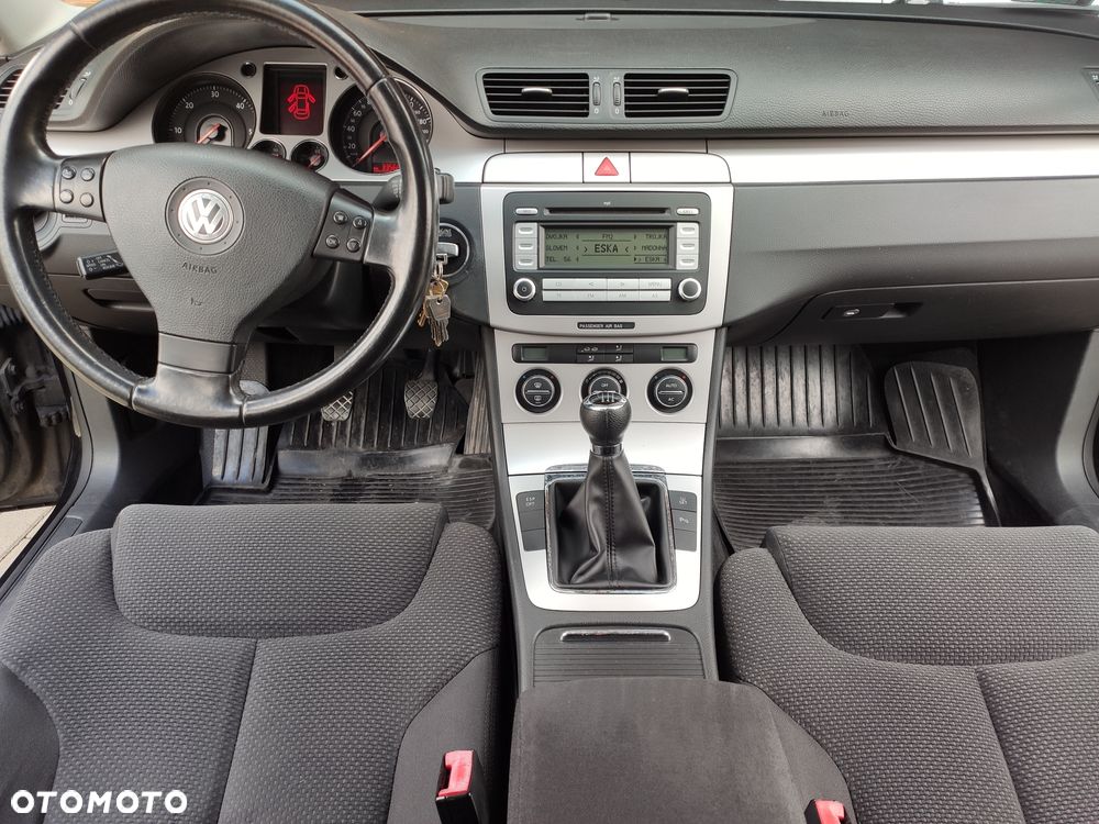 Volkswagen Passat - 7