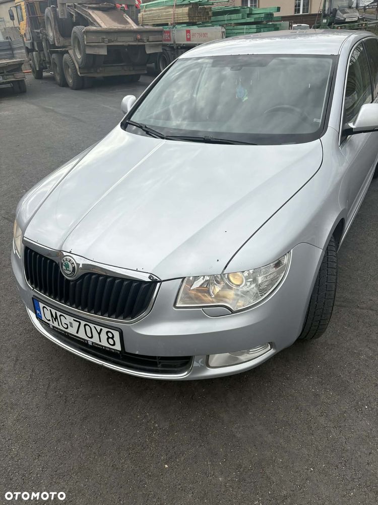 Skoda Superb 2.0 TDI Ambition DSG - 2