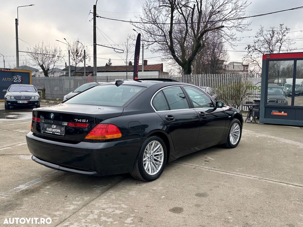 BMW Seria 7 745i - 5