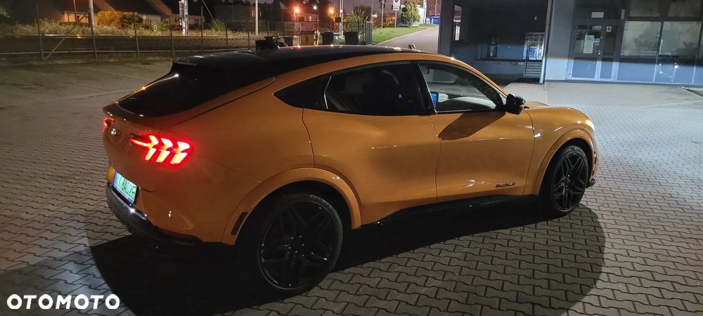 Ford Mustang Mach-E AWD GT - 28