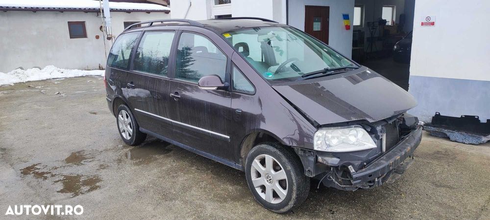 Dezmembrez volkswagen sharan 2.0 BRT cutie manuala 6t JBN culoare LB4V - 10