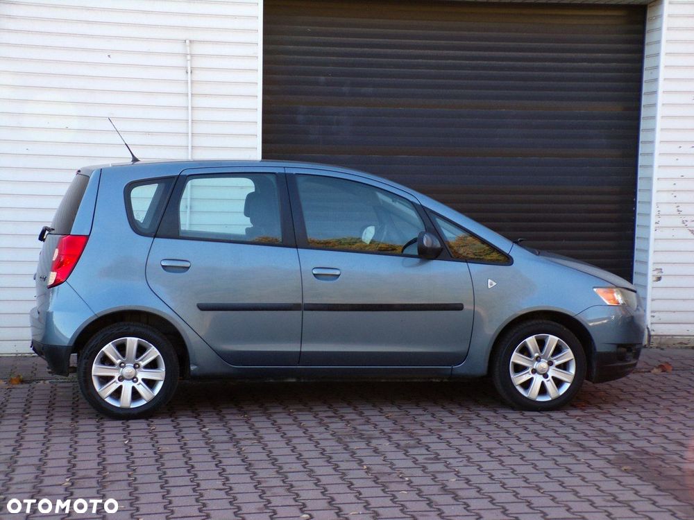 Mitsubishi Colt - 12