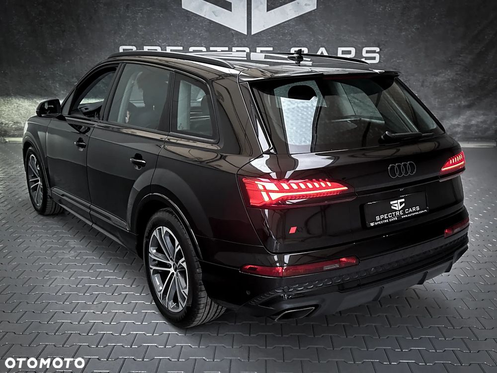 Audi Q7 - 10