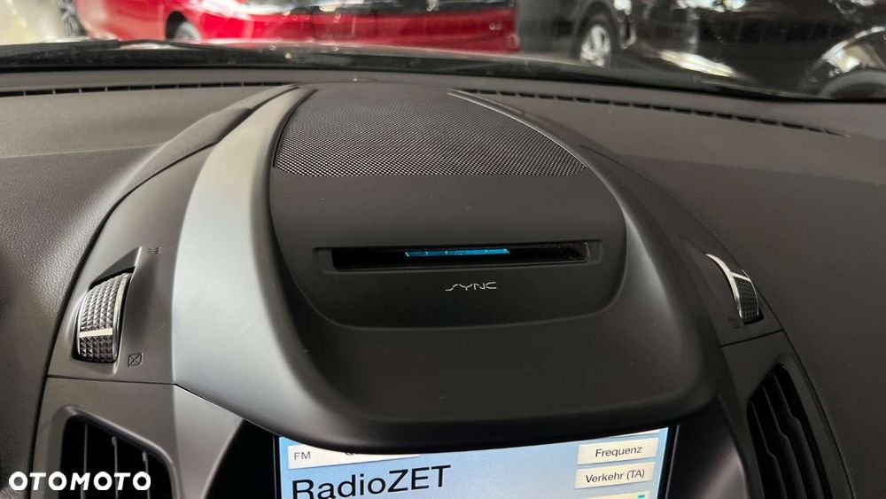 Ford Kuga - 12