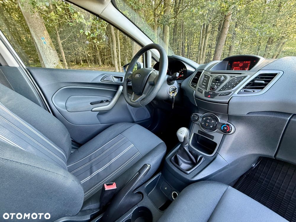 Ford Fiesta 1.25 Ambiente - 25