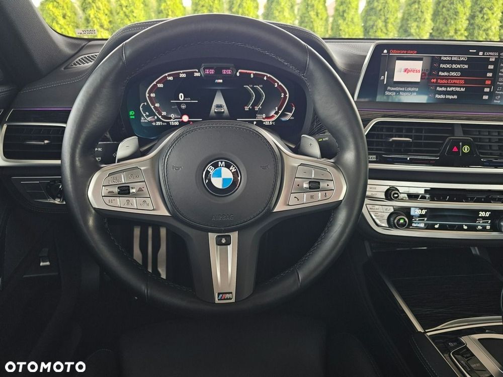 BMW Seria 7 - 17
