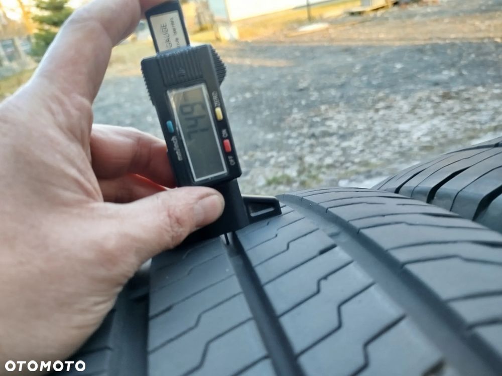 235/60R17C 117R Continental Vancontact Eco  4x95% bieznika - 8