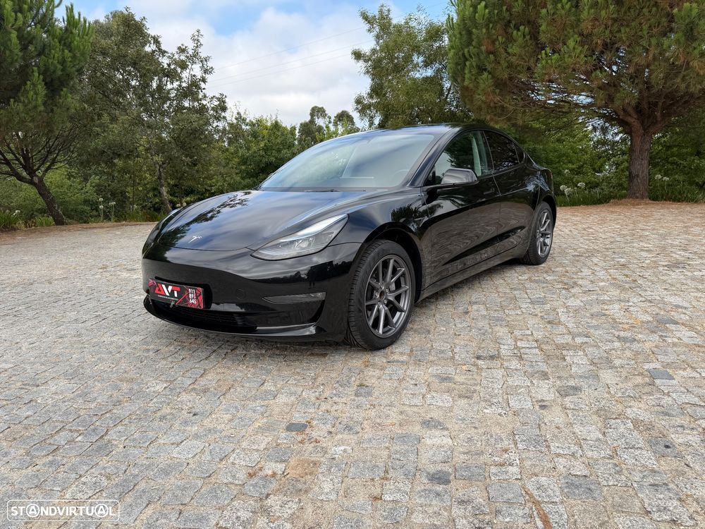 Tesla Model 3 Long Range Tração Traseira - 34