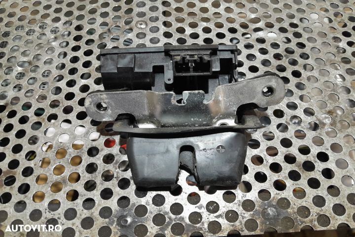 Broasca hayon 8A61A46420AD Ford Fiesta 6 [facelift] [2013 - 2020] Hat - 2