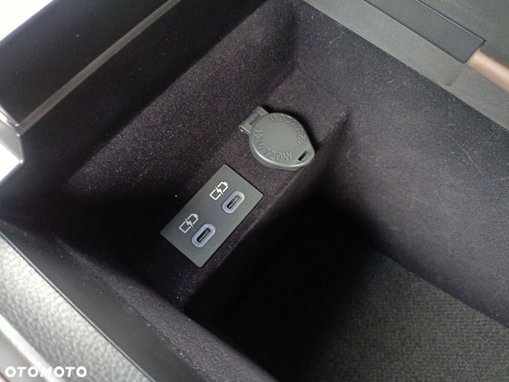 Lexus ES 300h Business Edition - 26