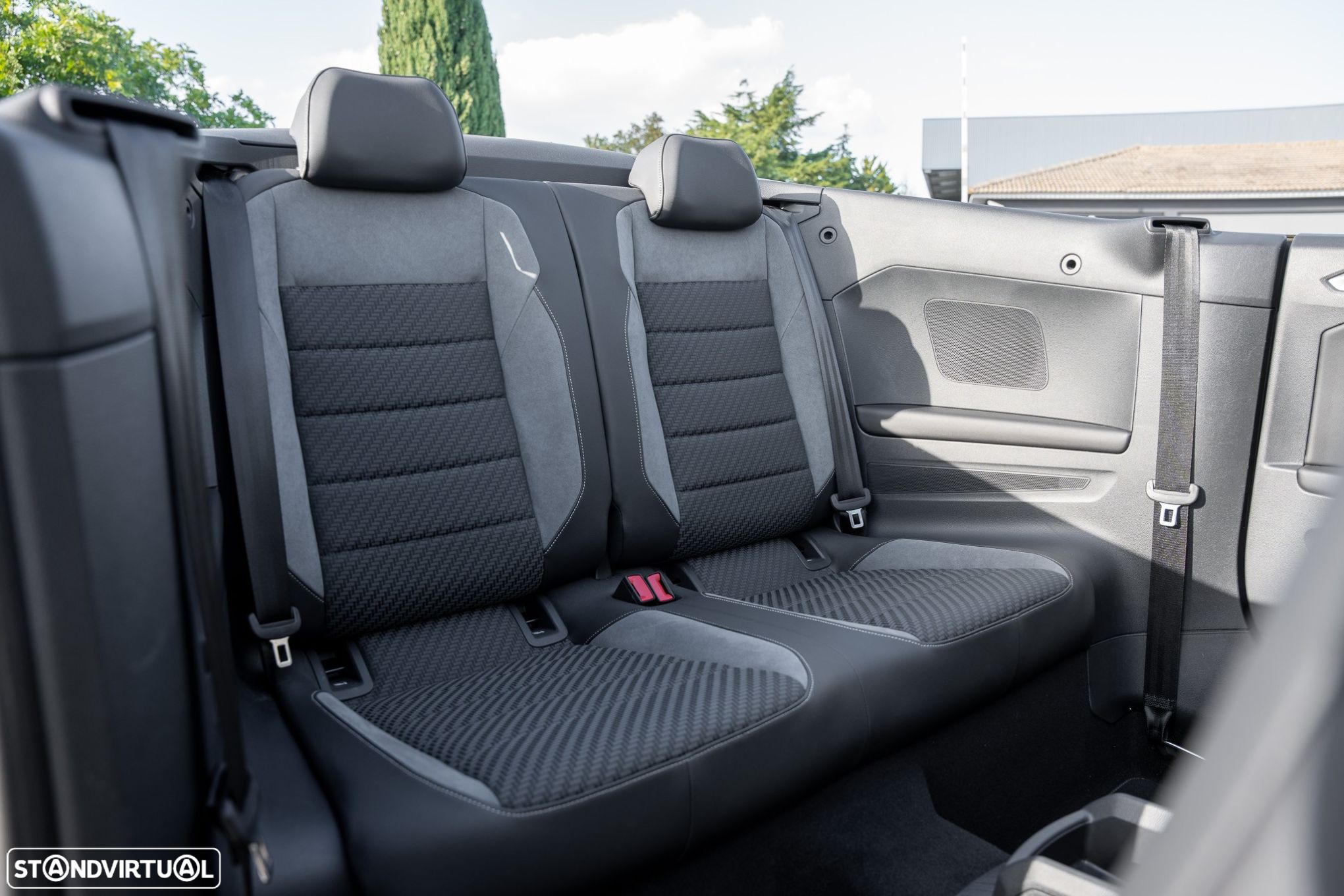 VW T-Roc Cabrio 1.5 TSI R-Line DSG - 28