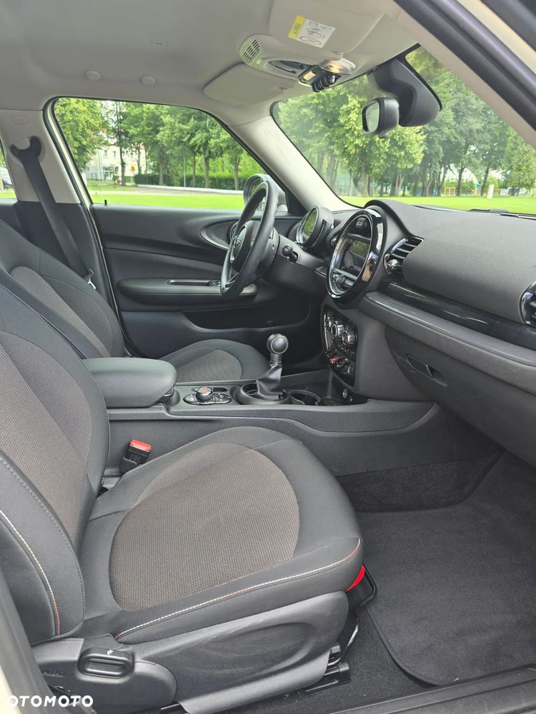 MINI Clubman One - 11