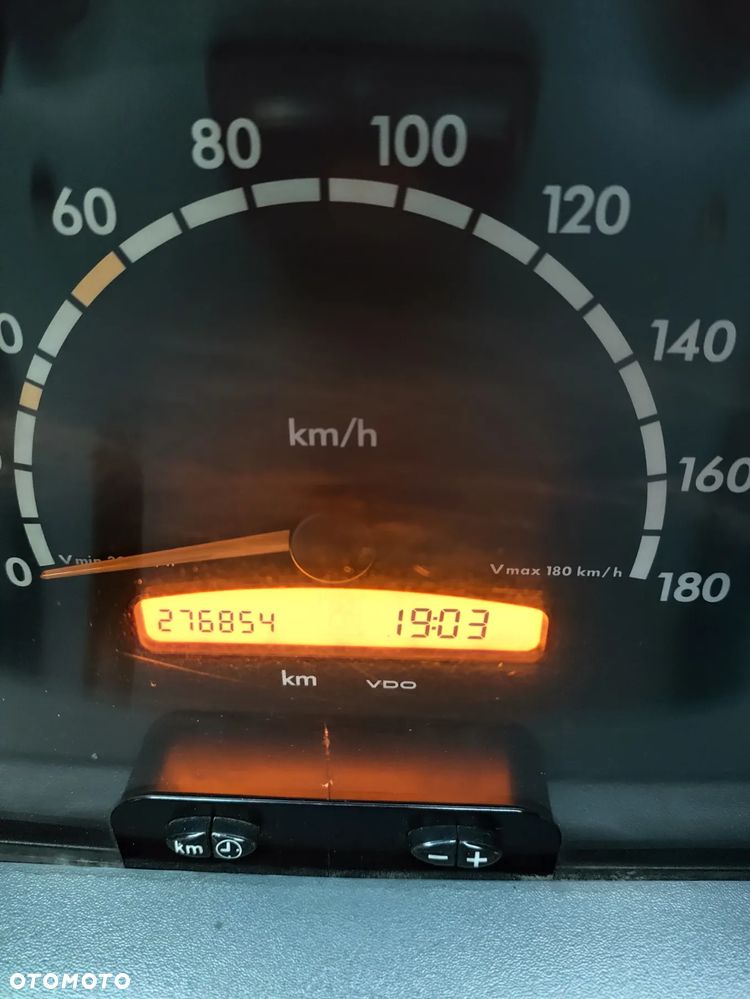 Mercedes-Benz Sprinter - 9