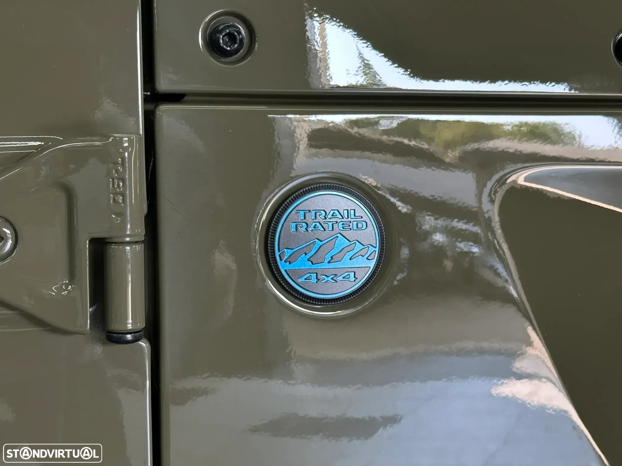 Jeep Wrangler - 10
