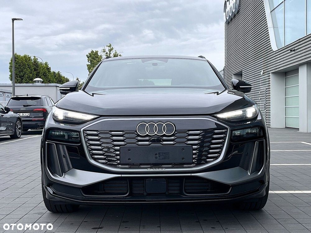 Audi Q6 e-tron - 16
