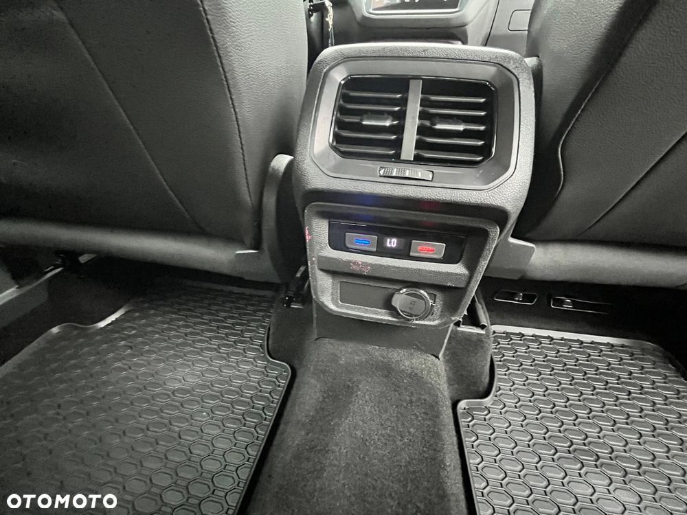 Volkswagen Tiguan 2.0 TDI SCR 4MotION DSG R-Line - 21