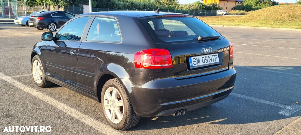 Audi A3 1.9 TDI DPF S tronic Ambiente - 5