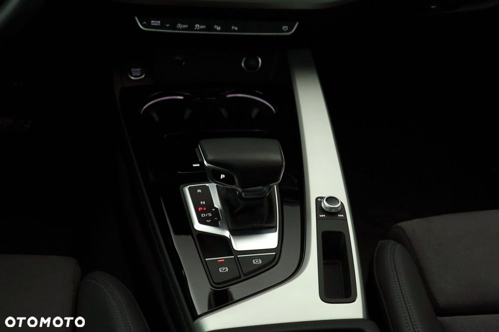 Audi A4 Limousine - 26