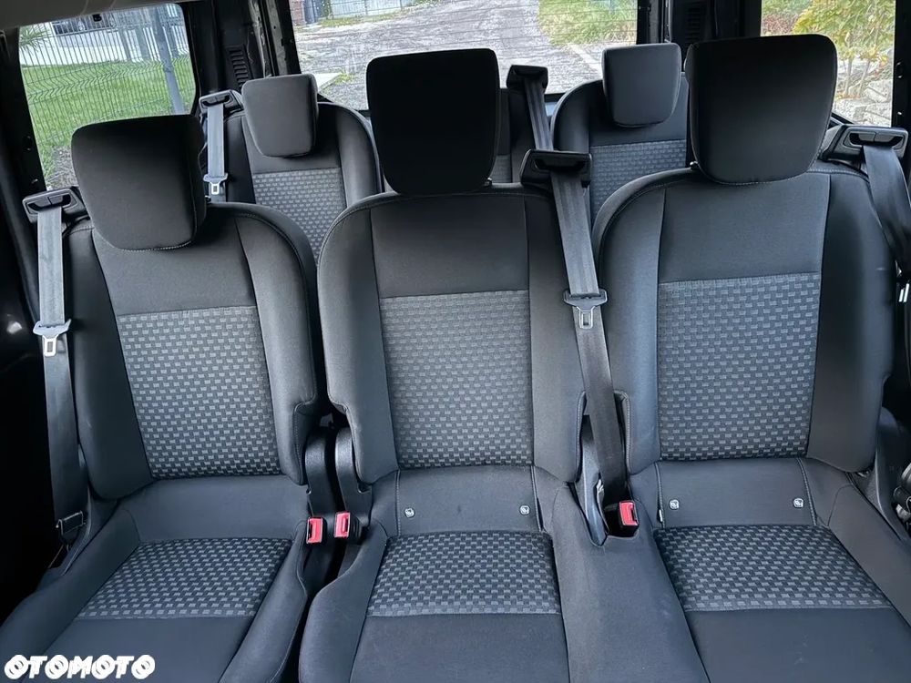 Ford Transit Custom - 13