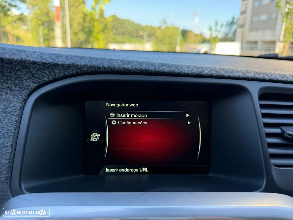 Volvo V60 2.0 D3 Summum - 32