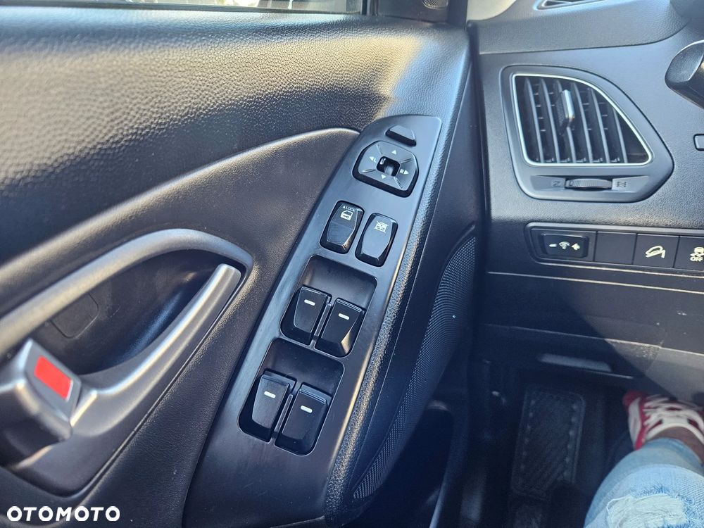 Hyundai ix35 2.0 2WD Style - 12