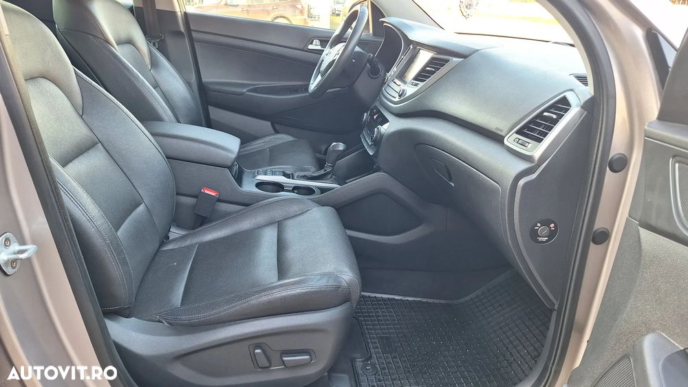 Hyundai Tucson blue 2.0 CRDi 4WD Aut. Premium - 11