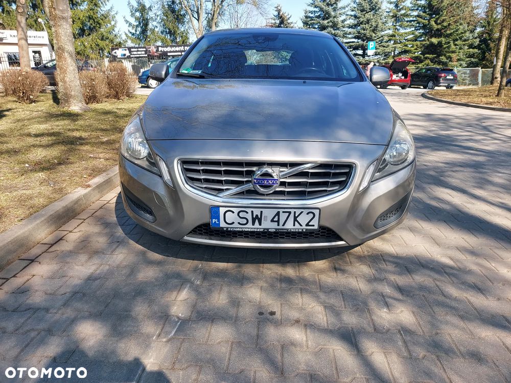 Volvo V60 - 16