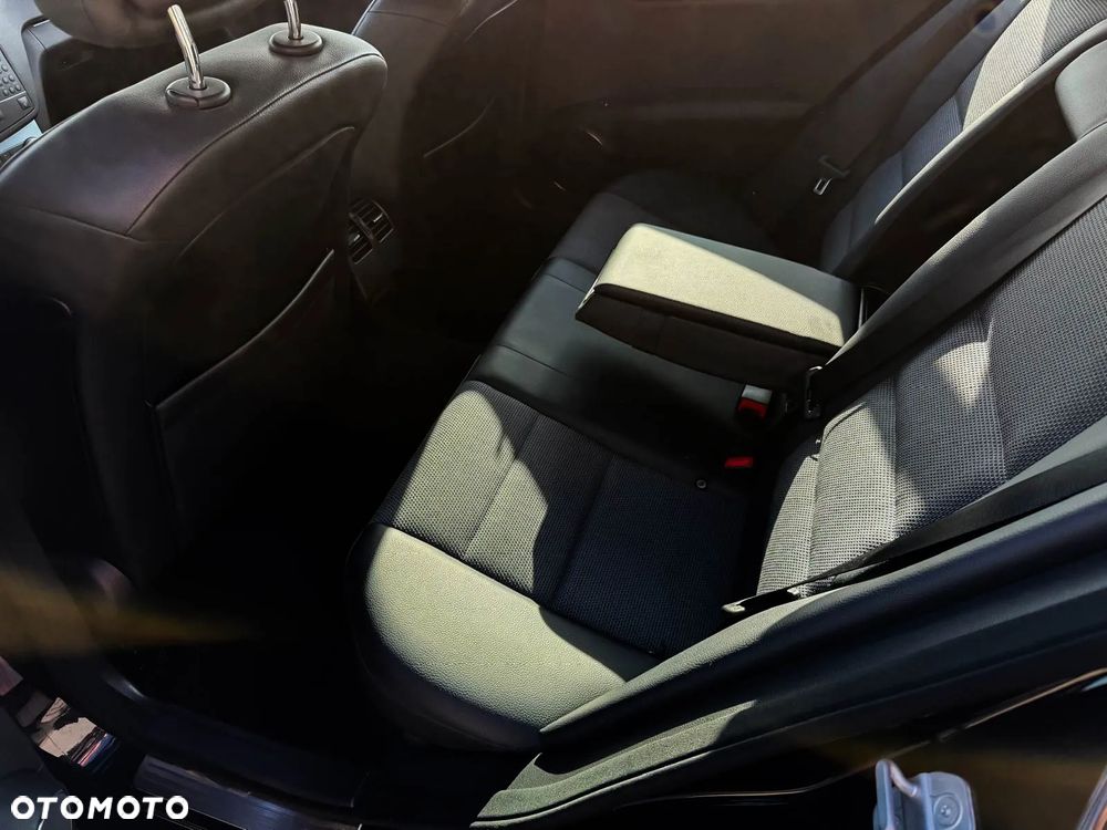 Mercedes-Benz Klasa C C-Klasse Avantgarde - 25