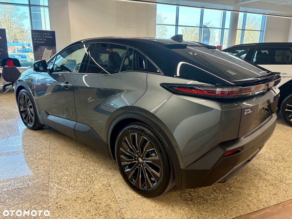 Toyota C-HR+ - 4