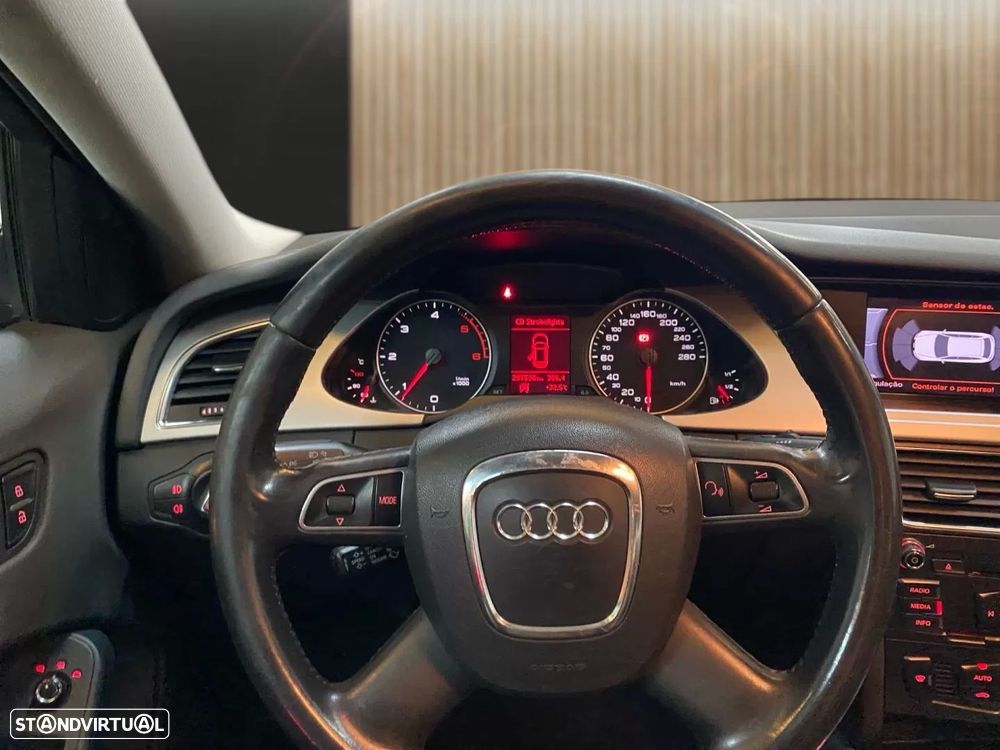 Audi A4 Avant 2.0 TDI Business Line Advance - 10