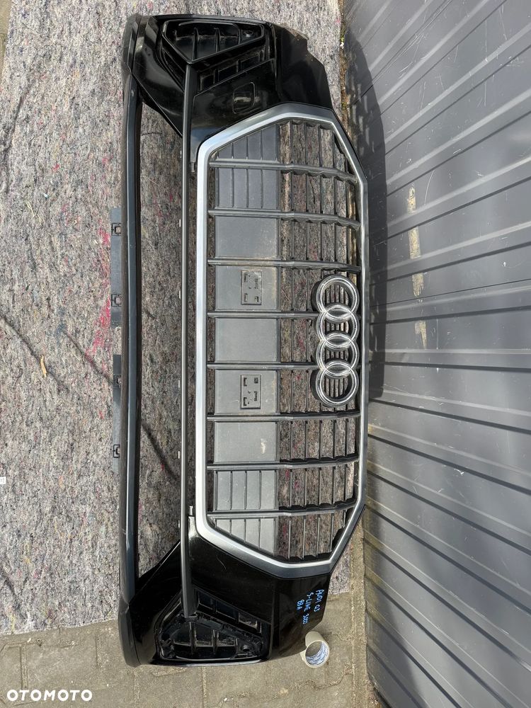 ZDERZAK PRZÓD AUDI Q3 S-LINE 83A ORYGINAŁ CAŁY - 1