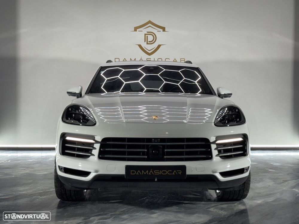 Porsche Cayenne E-Hybrid - 2