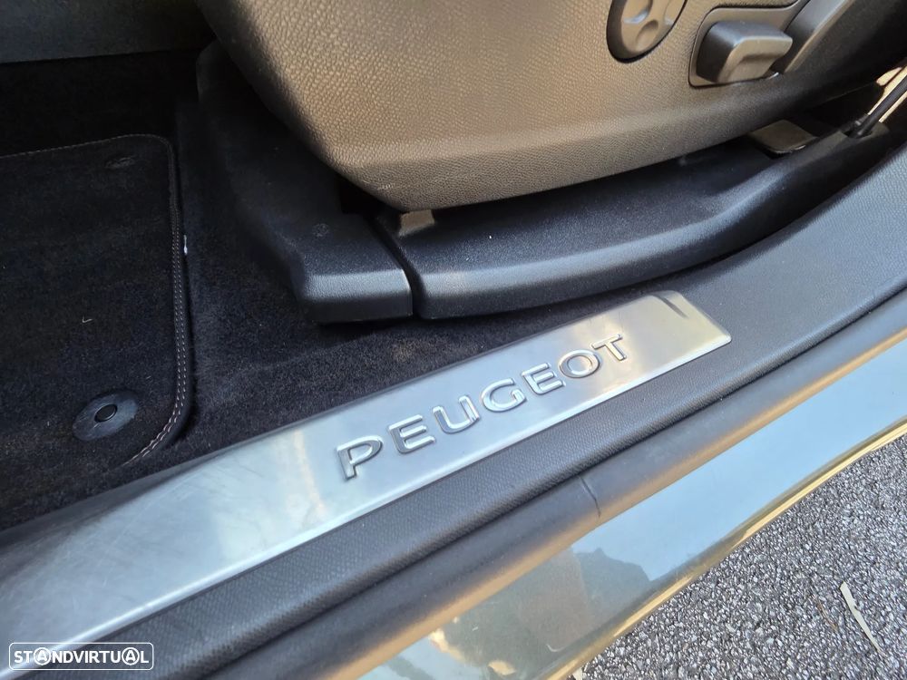 Peugeot 5008 1.5 BlueHDi GT Line EAT8 - 19