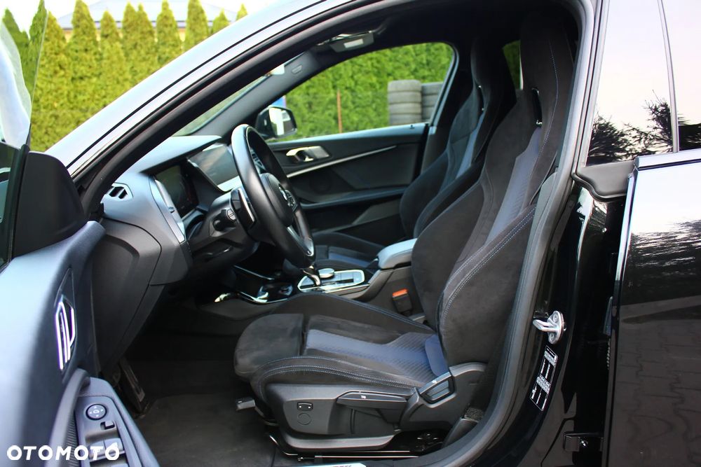 BMW Seria 2 218d M Sport sport - 23