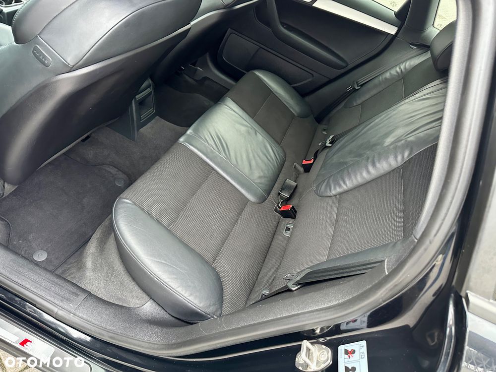 Audi A3 Sportback 1.8 TFSI S line Sportpaket Plus - 24