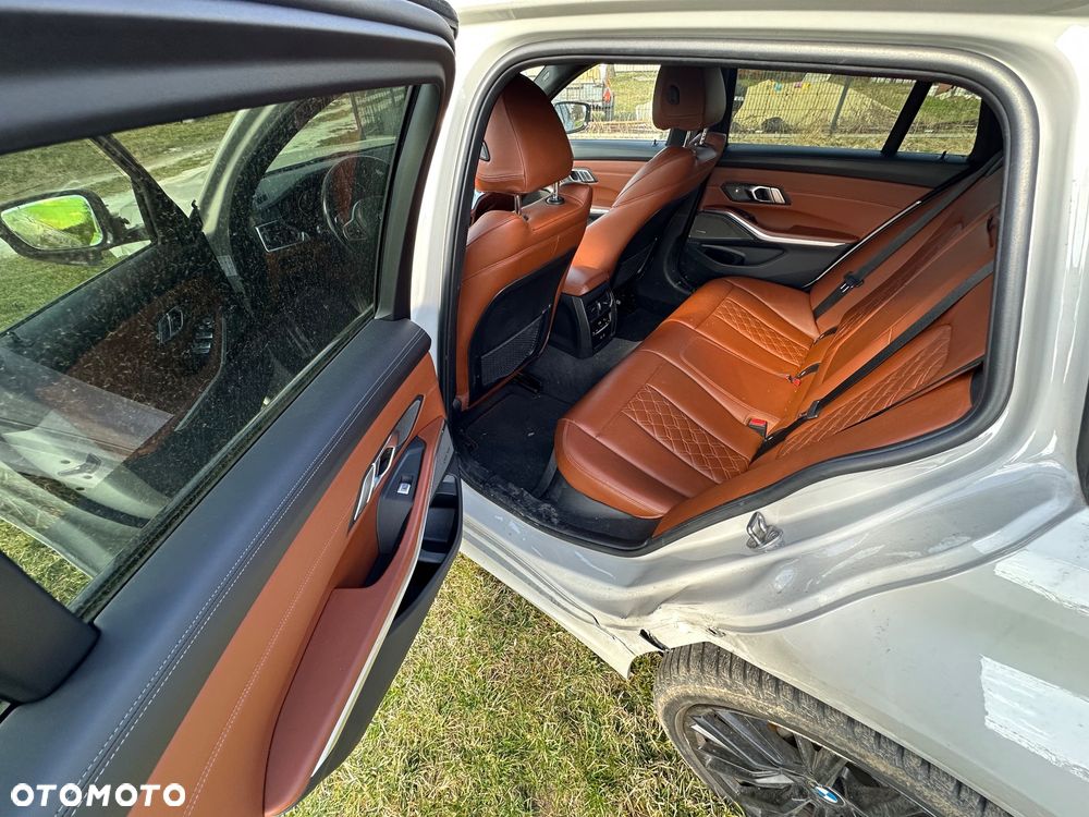 BMW Seria 3 - 18