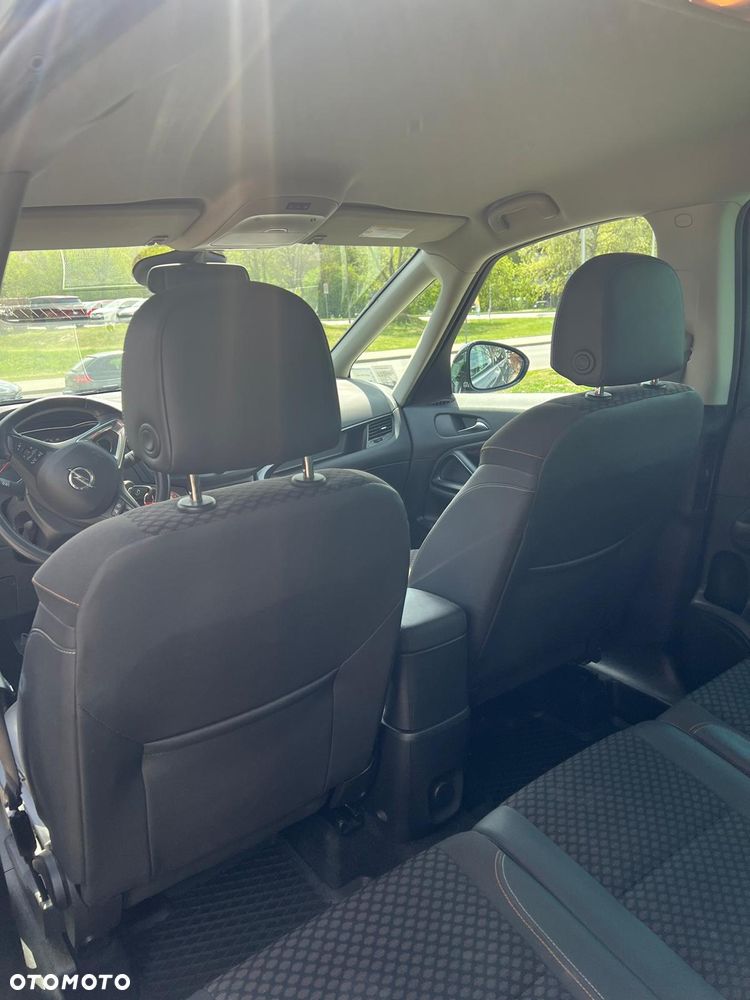Opel Zafira - 14