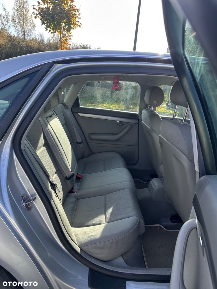 Audi A4 Limousine - 23