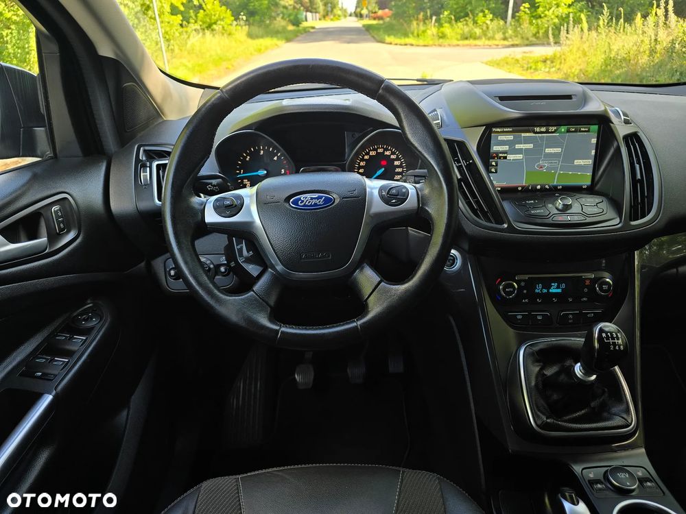 Ford Kuga 2.0 TDCi 2x4 Titanium - 6